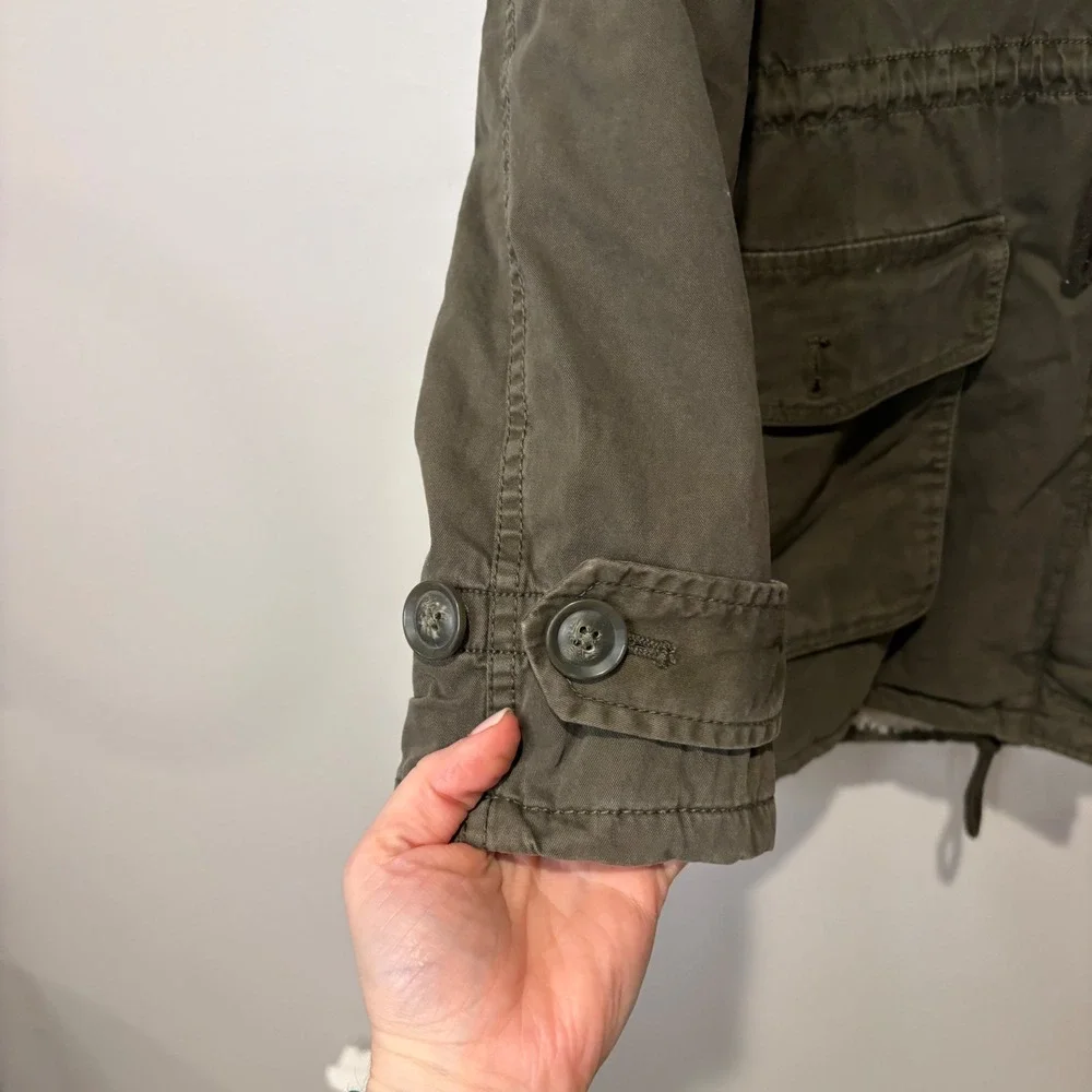 Talula Aritzia Trooper Jacket Womens Small Olive‎ Green Faux Fur Lined Parka